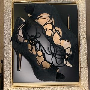 Vince camuto black suede heels